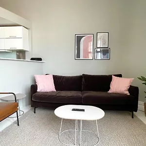 Apartment Kruna By The Sea